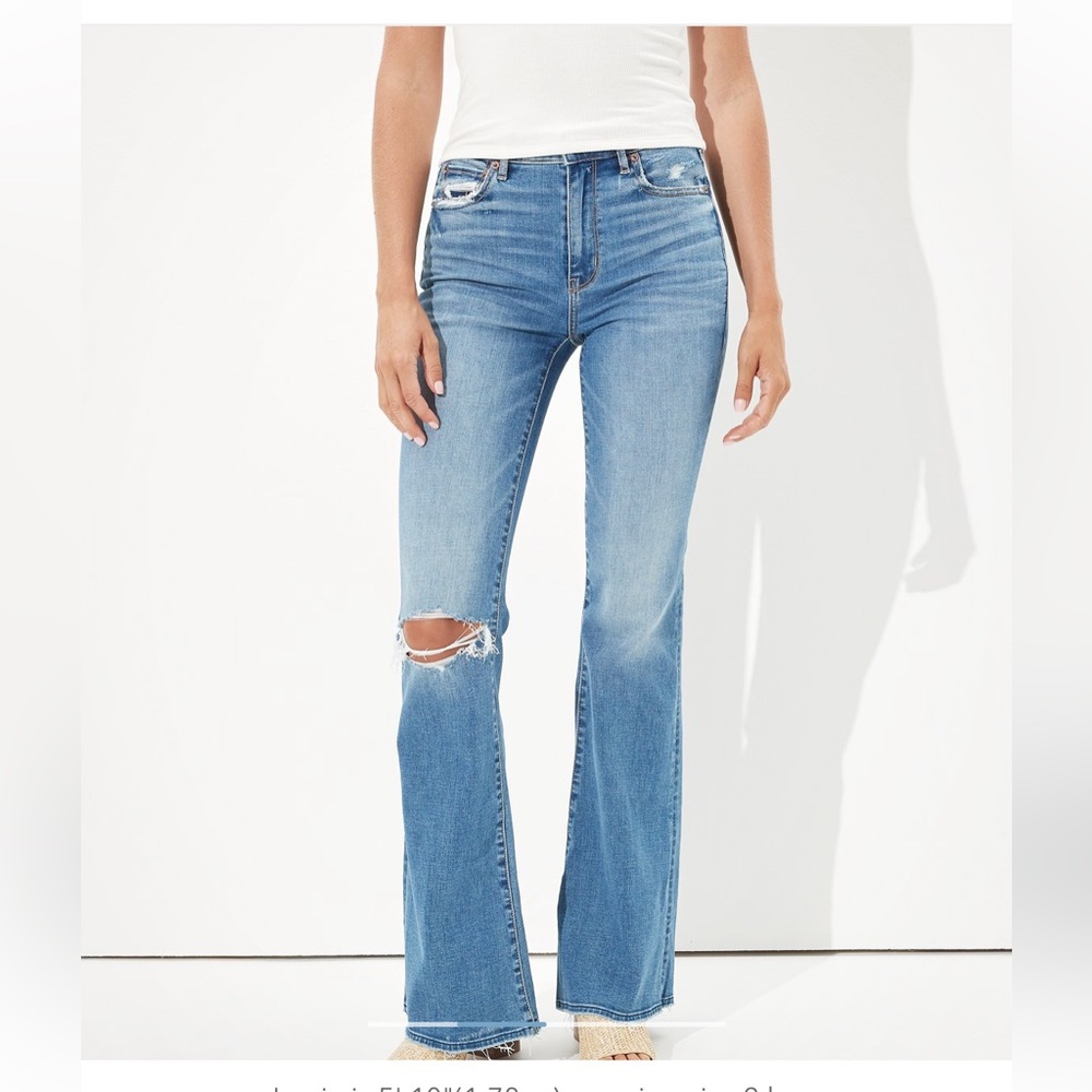 American Eagle Ripped Super Hi-Rise Flare Jean - Size 14